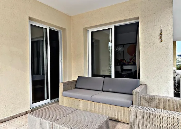 Appartement Charm Flat In The Heart Of The Center - Balcony & View Nicosie