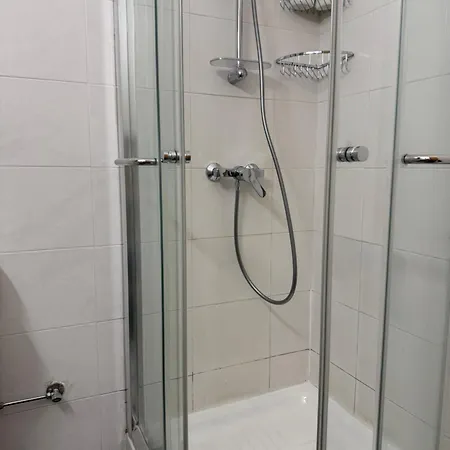 公寓 Charm Flat In The Heart Of The Center - Balcony & View 尼科西亚