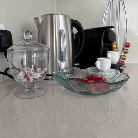 Lägenhet Charm Flat In The Heart Of The Center - Balcony & View Nicosia